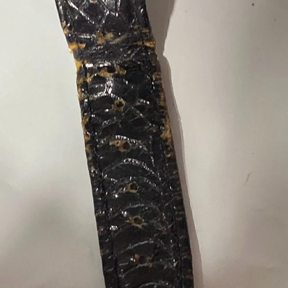 Michelle Louise Women's Gold Tone Black Leather Band Quartz Watch OS‎